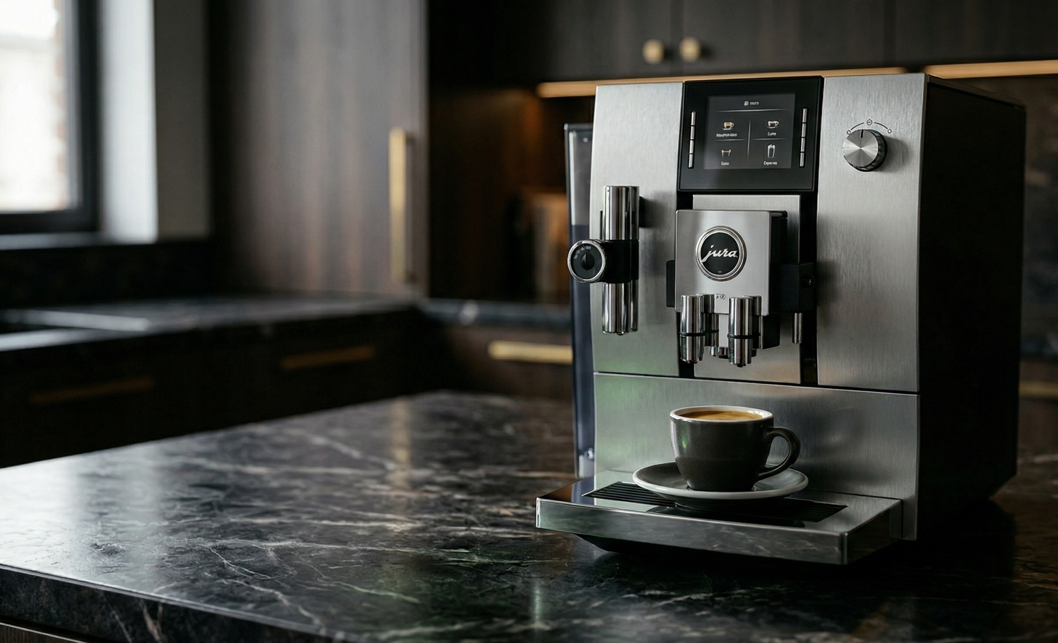 Flüssiger Entkalker für Kaffeevollautomaten — welchen wählen?